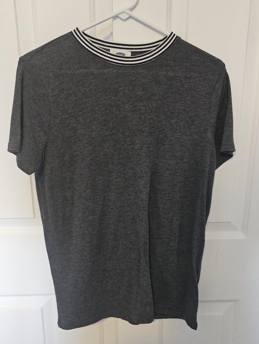 Old Navy Women's Charcoal Heather Short Sleeve Tee with Striped Crew Neck